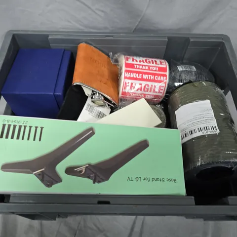 APPROXIMATELY 20 ASSORTED HOUSEHOLD ITEMS TO INCLUDE FRAGILE TAPE, BASE STAND FOR TV AND FABRIC DYE