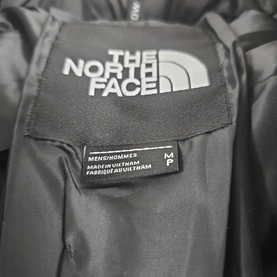 THE NORTH FACE MEN'S PADDED JACKET – SIZE M