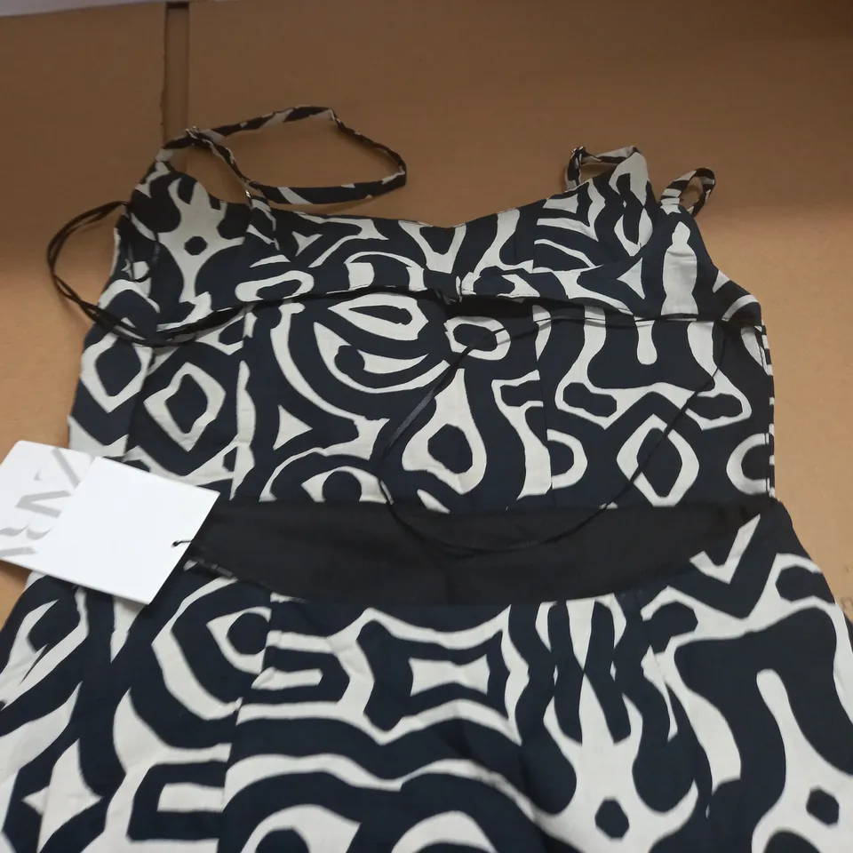 ZARA OPEN BACK DRESS - XS