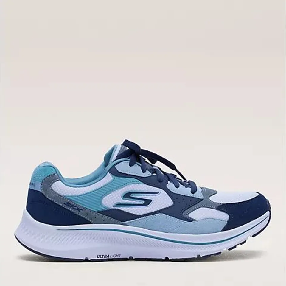 SKECHERS GO RUN CONSISTENT 2.0 LACE UP TRAINER