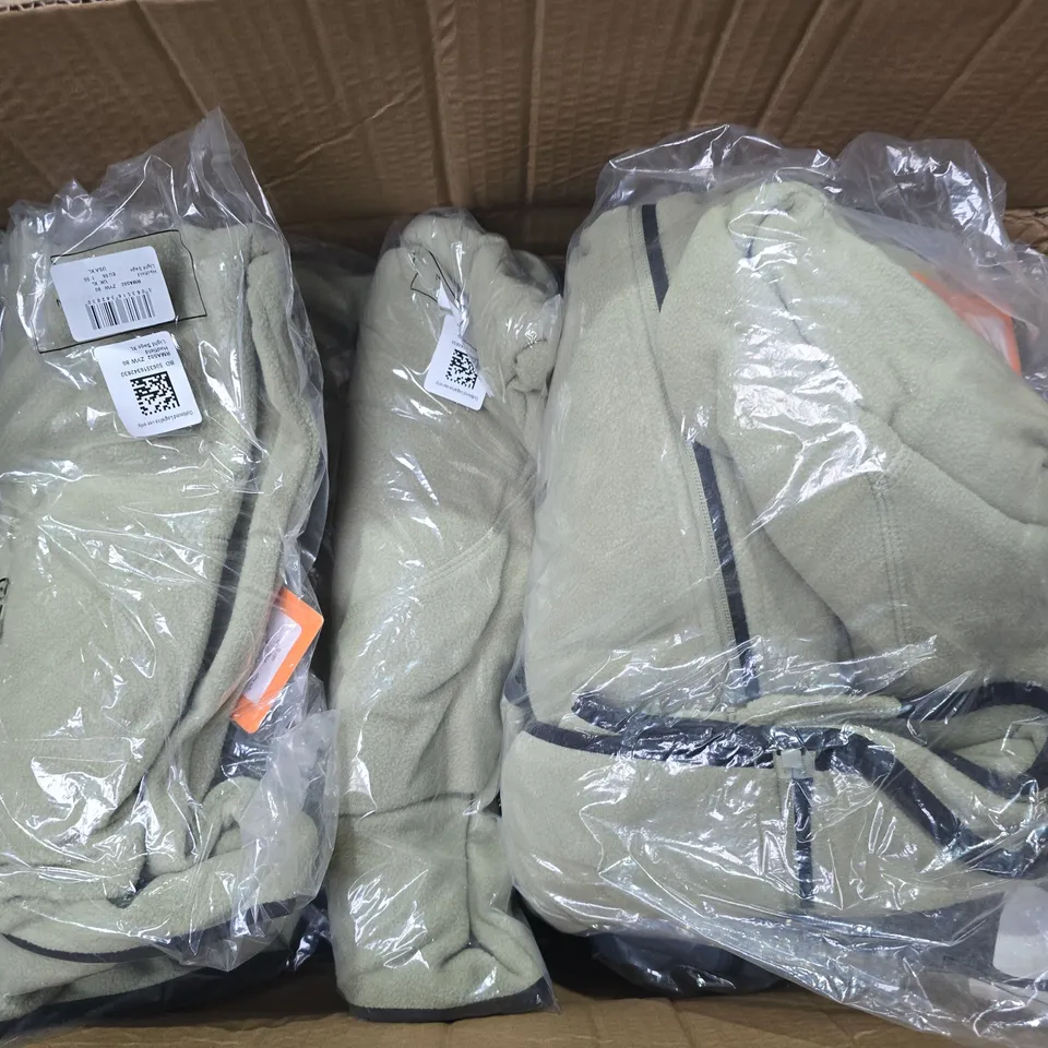 LARGE BOX OF APPROX 20 ASSORTED CLOTHING ITEMS IN VARIOUS COLORS , STYLES AND SIZES 