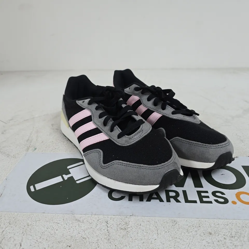 ADIDAS BLACK/PINK TRAINERS SIZE 6 UNBOXED
