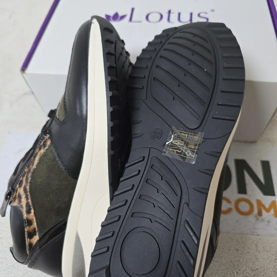 BOXED LOTUS MOORE TRAINERS, BLACK/KHAKI - SIZE EUR 38