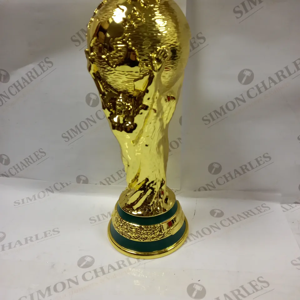 REPLICA WORLD CUP TROPHY