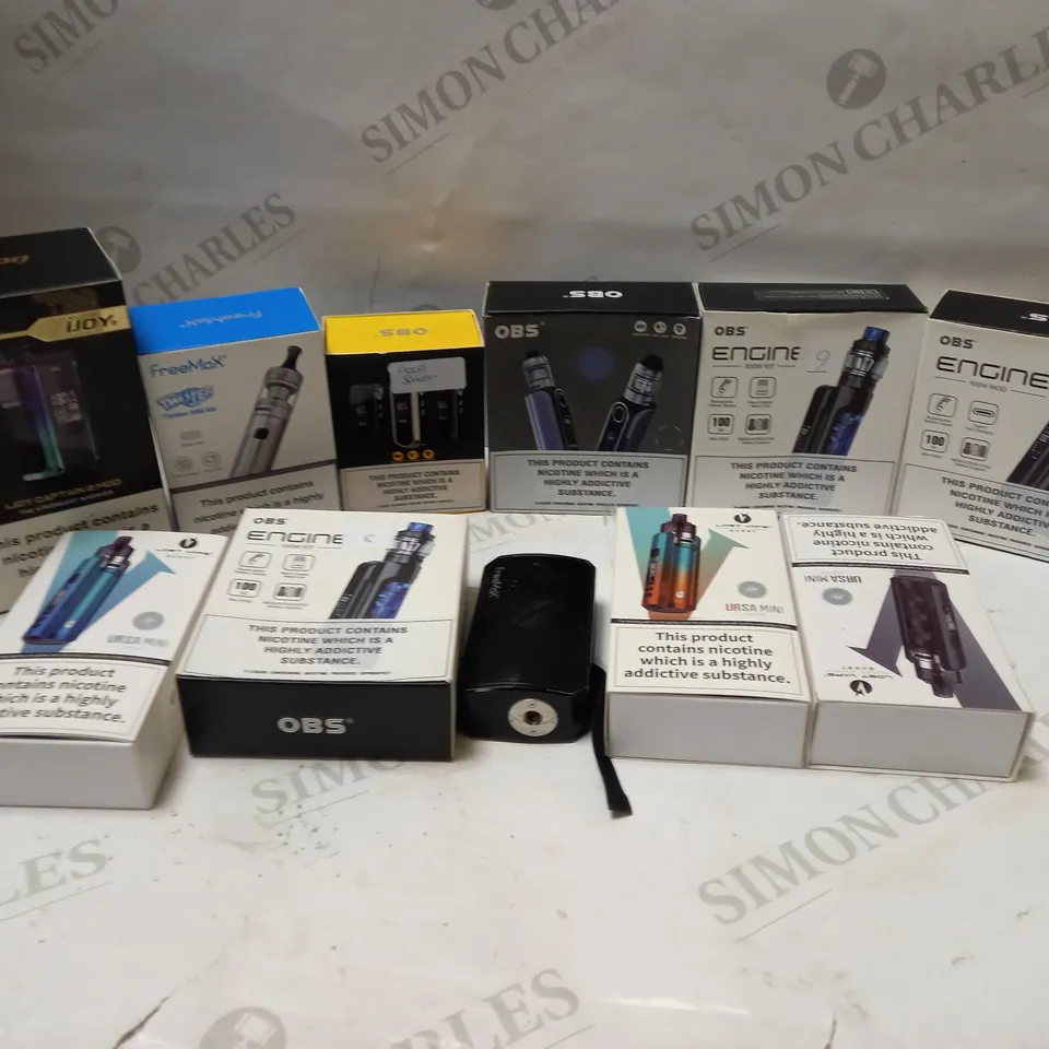LOT OF APPROXIMATELY 20 ASSORTED VAPING ACCESSORIES