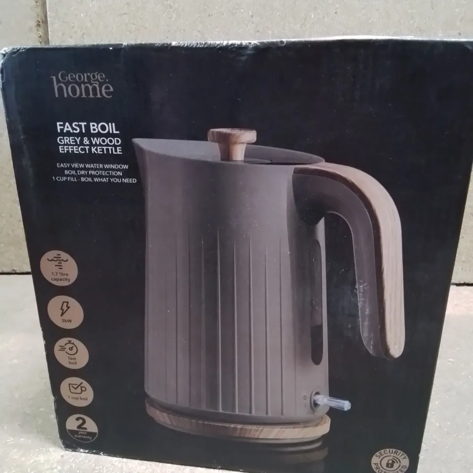 BOXED FAST BOIL GREY AND WOOD EFFECT KETTLE 