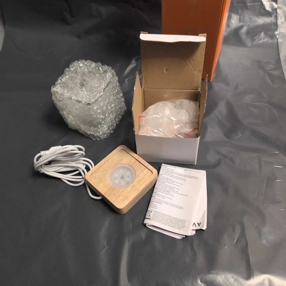 Avon Wellbeing Uplift Gemstone Mood Light – Boxed