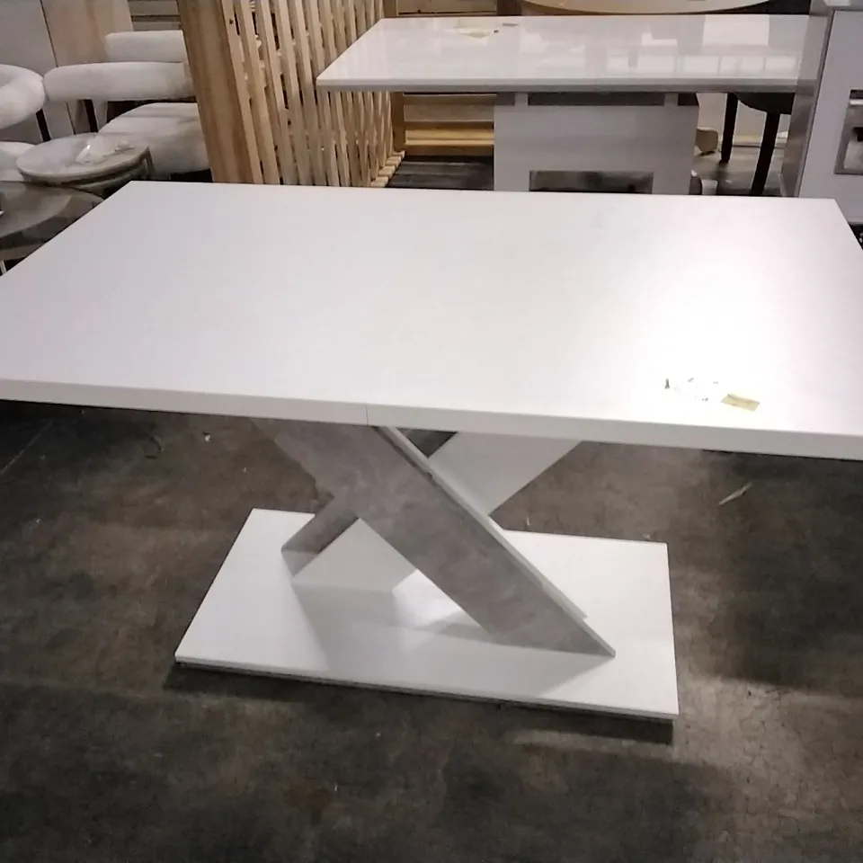 EUBANKS DINING TABLE