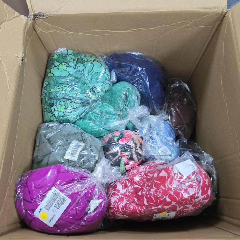 BOX OF APPROXIMATELY 30 ASSORTED CLOTHING ITEMS OF VARIOUS STYLES AND SIZES TO INCLUDE RUTH LANSGFORD ETC