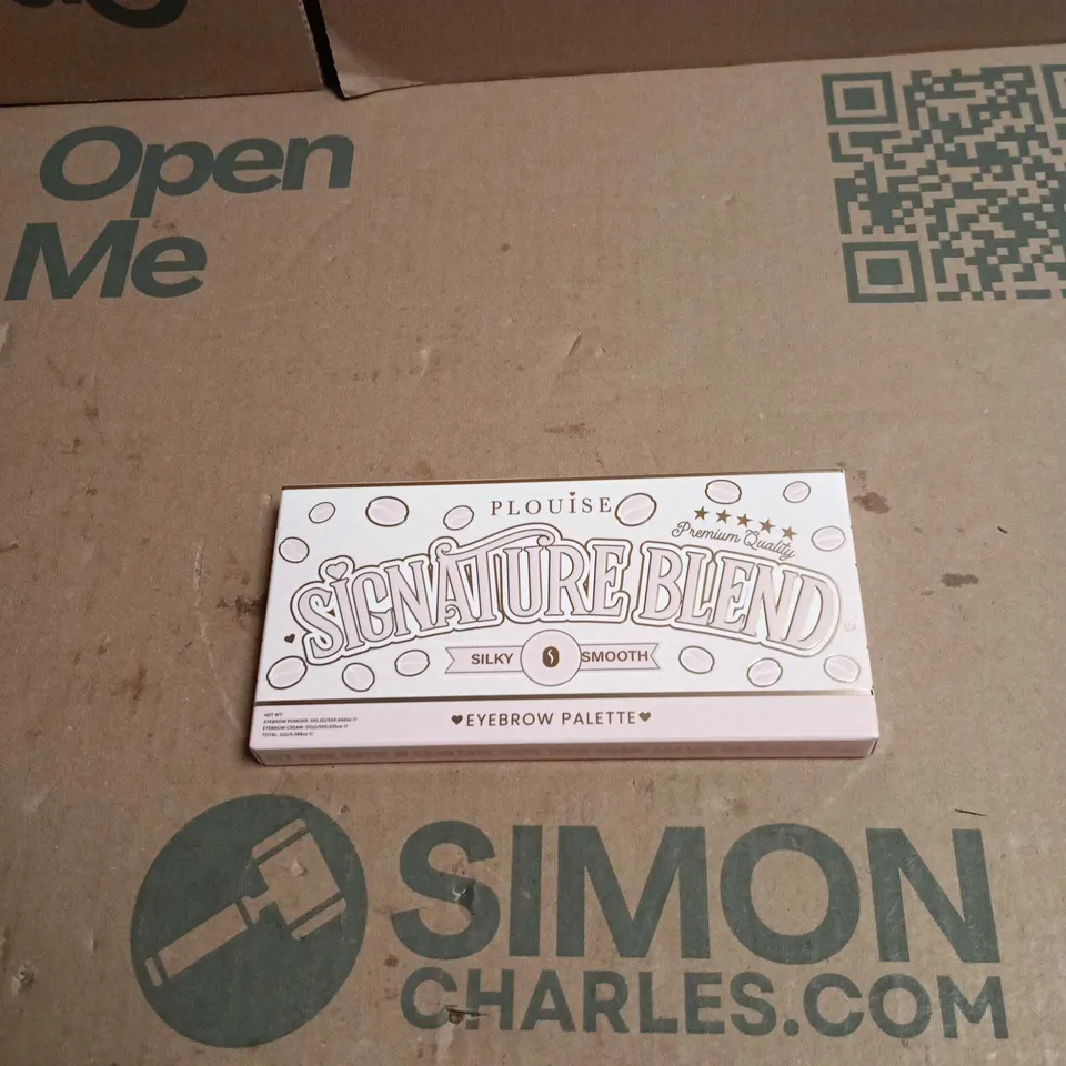 PLOUISE SIGNATURE BLEND SILKY SMOOTH EYEBROW PALETTE BOXED