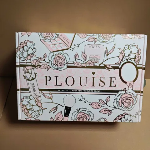 SEALED PLOUISE SMALL COSMETICS SURPRISE BOX SET