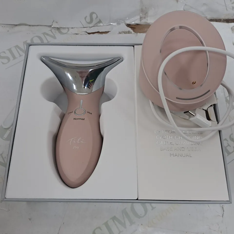 BOXED TILI PRO LED ANTI-AGEING HOT & COLD FACIAL TONING DEVICE
