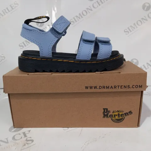 BOXED PAIR OF DR MARTENS KIDS OPEN TOE VELCRO STRAP SANDALS IN BLUE UK SIZE 10