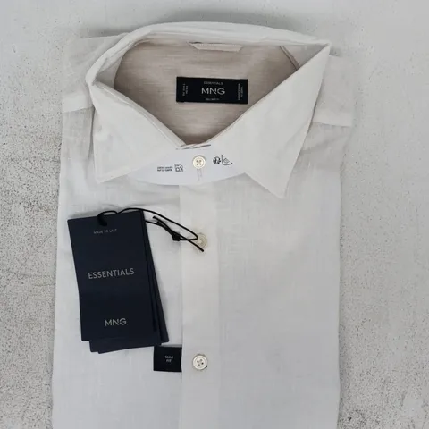 ESSENTIALS MANGO SLIM FIT SHIRT IN WHITE SIZE UK LARGE