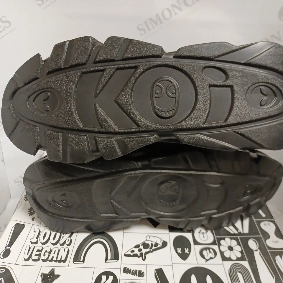 KOI VEGAN HOT STEPPERS HI TOP TRAINERS - BLACK/PURPLE SIZE 9