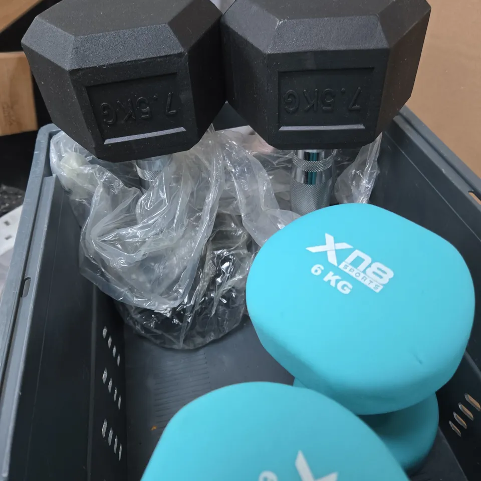 PAIR OF 6KG DUMBBELLS AND PAIR OF 7.5KG DUMBBELLS 