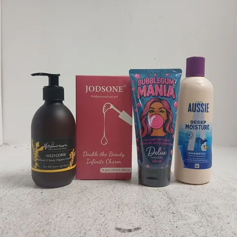 APPROXIMATELY 18 ASSORTED COSMETIC ITEMS INCLUDING VARIOUS MAKES AND BRANDS - COLLECTION ONLY