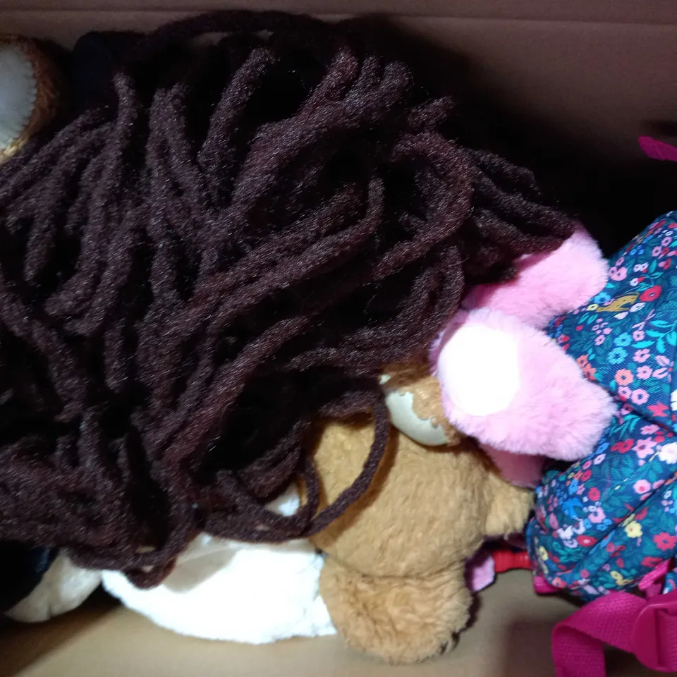 BOX OF APPROXIMATELY 5 ASSORTED TOYS AND GAMES TO INCLUDE LARGE SIZE PLAYING CARDS, VTECH BABY CROC' HIPPO, KEEL TOYS SOFT TIGER, ETC