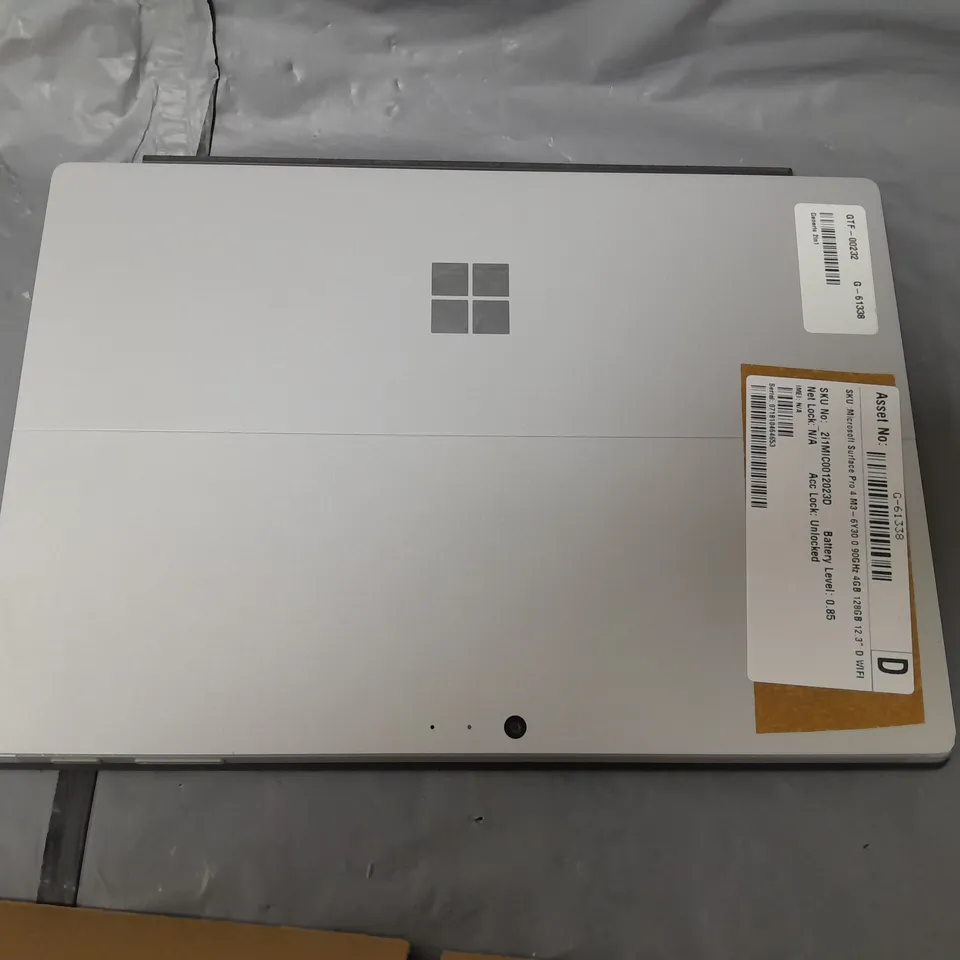 UNBOXED MICROSOFT SURFACE PRO 4 ME-6Y30 0.9GHZ 4GB 128GB