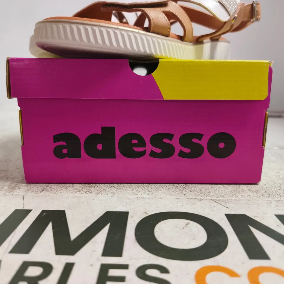 ADESSO WOMEN'S SANDALS – WHITE & TAN STRAPS UK 7 BOXED
