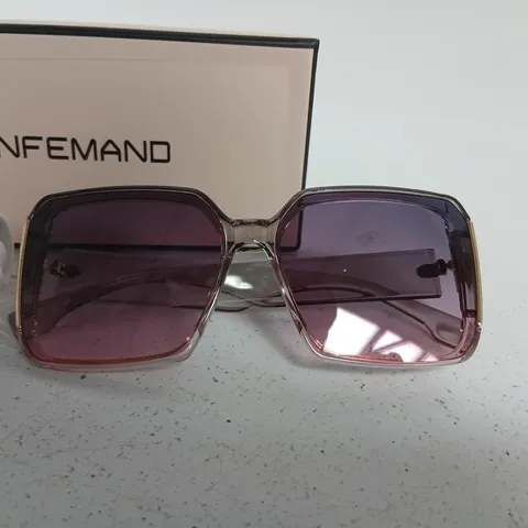 LINFEMAND SQUARE SUNGLASSES WITH PURPLE GRADIENT LENSES