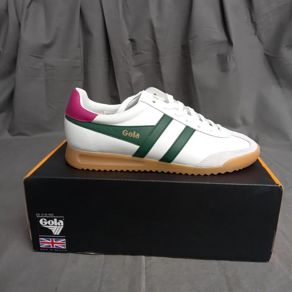 BOXED PAIR OF WOMENS WHITE EVERGREEN FUCHSIA TORPEDO LEATHER TRAINER SIZE 6