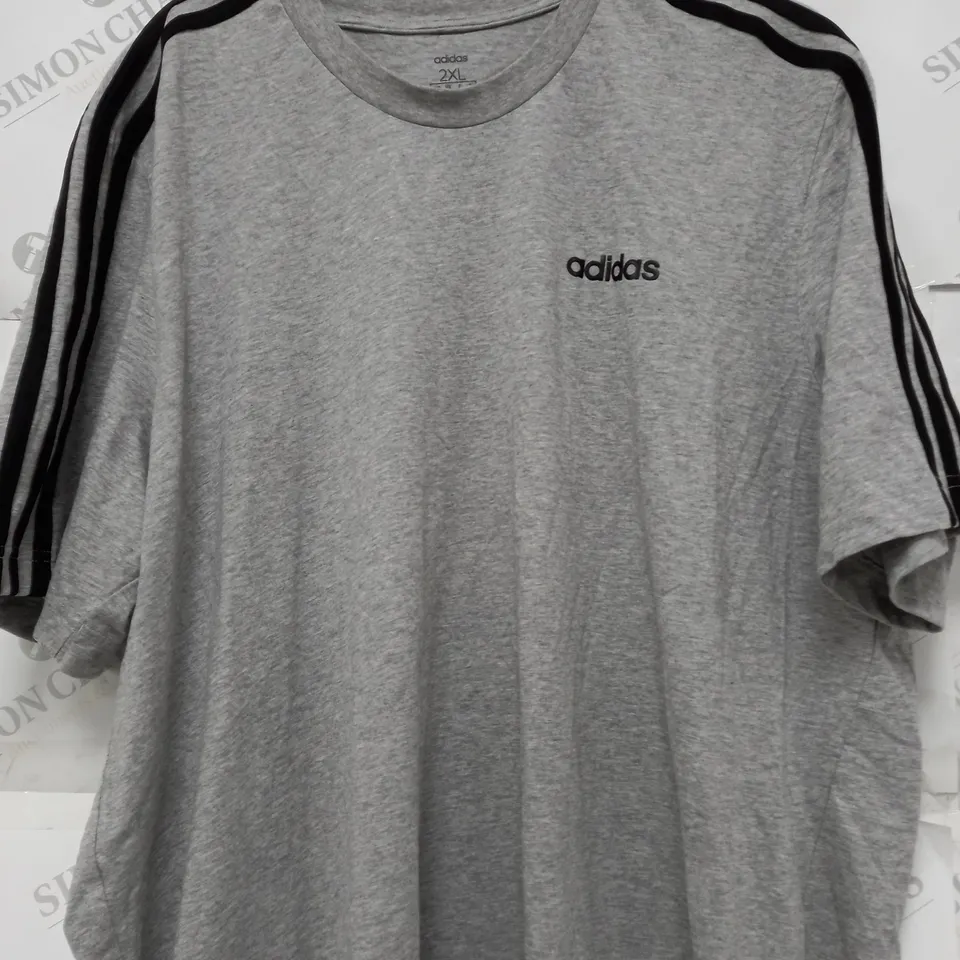 ADIDAS 3 STRIPE T-SHIRT IN GREY - 2XL