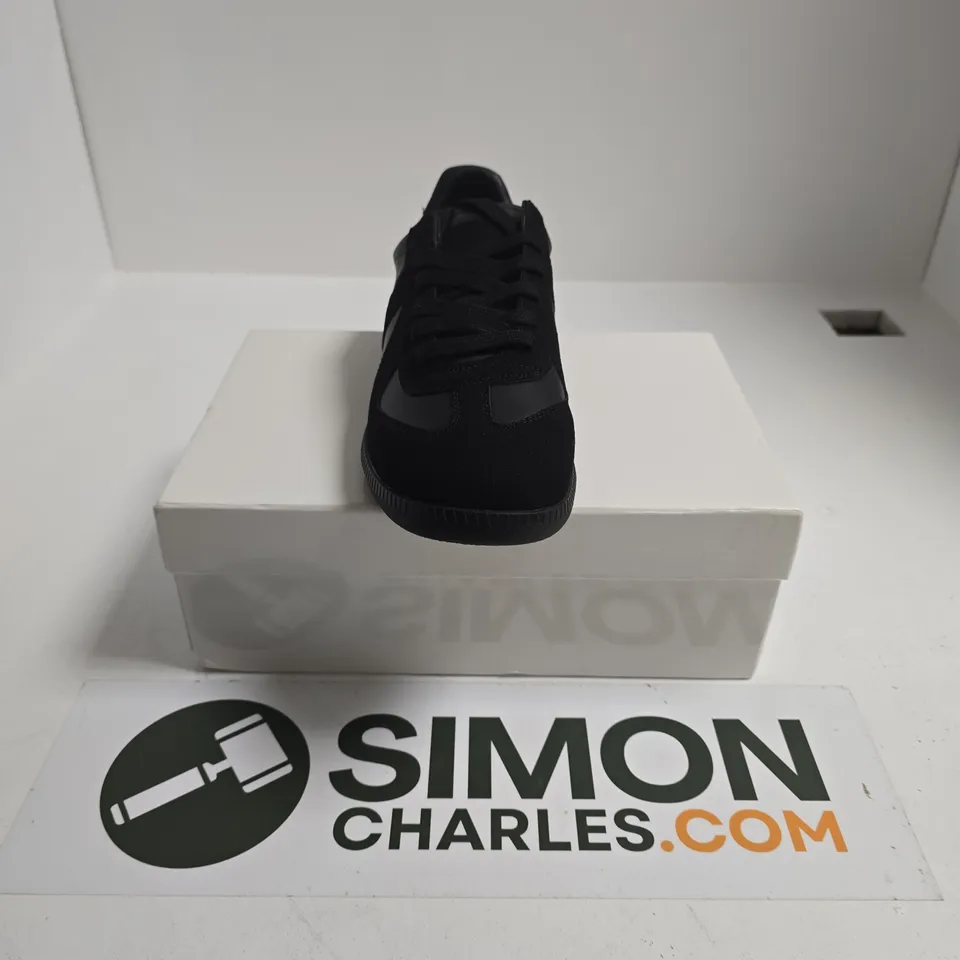 BOXED PAIR OF MAISON MARGIELA REPLICA SNEAKERS IN AN ALL-BLACK LEATHER COLORWAY - SIZE 43