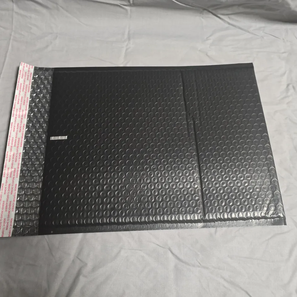 APPROXIMATELY 200 ORBYT BLACK BUBBLE MAILER PACKAGING 