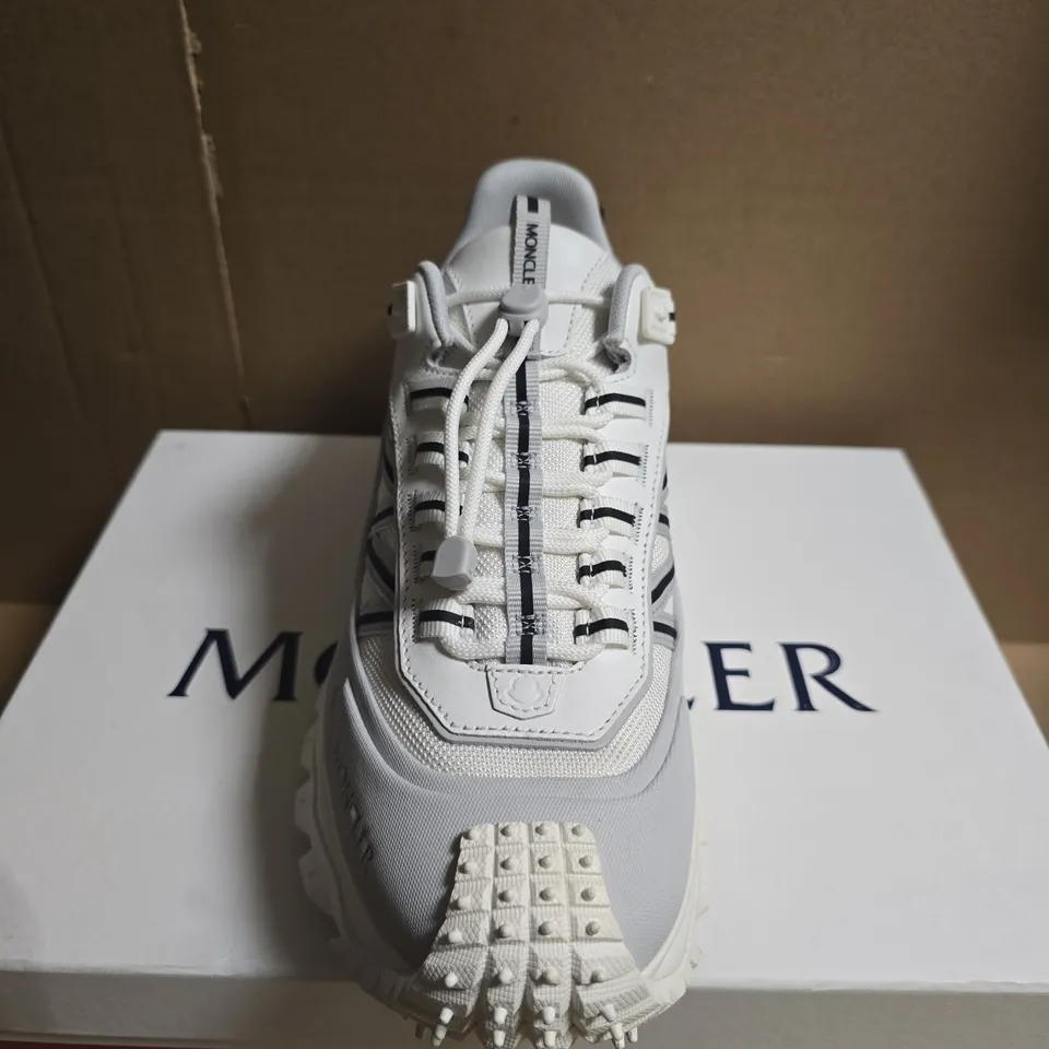 BOXED PAIR OF MONCLER TRAILGRIP GTX LOW WHITE LEATHER/OTHER MEN'S TRAINERS