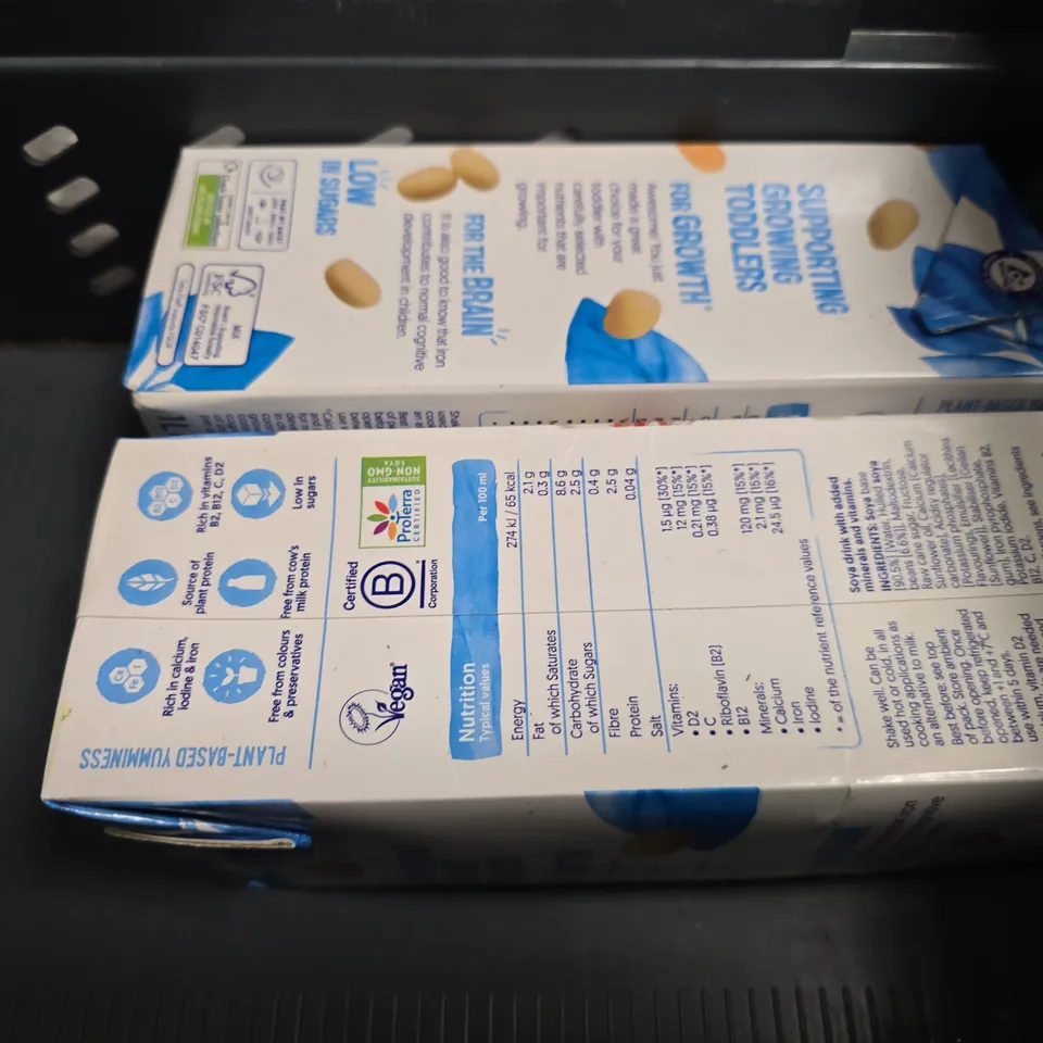 APPROXIMATELY 4 ASSORTED DRINKS ITEMS TO INCLUDE - ALPRO GROWING UP , R WHITES LEMONADE 