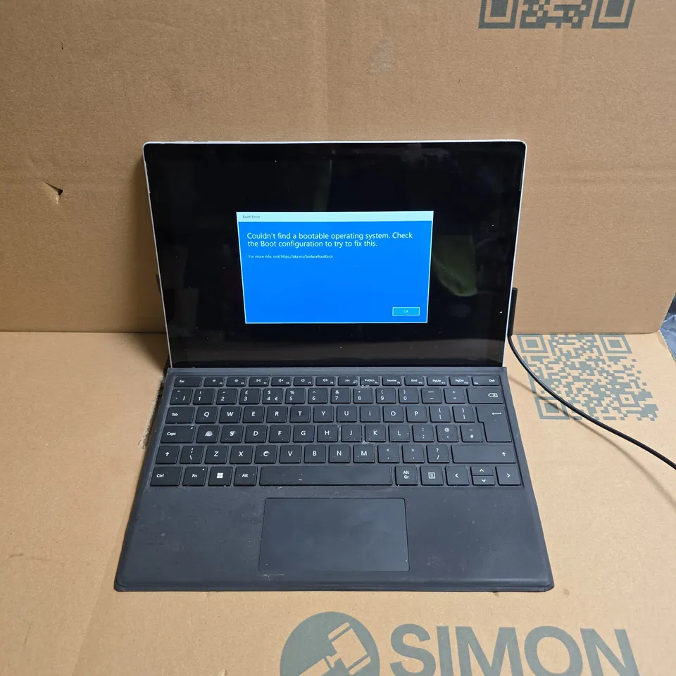 MICROSOFT SURFACE PRO 5 TABLET WITH KEYBOARD 