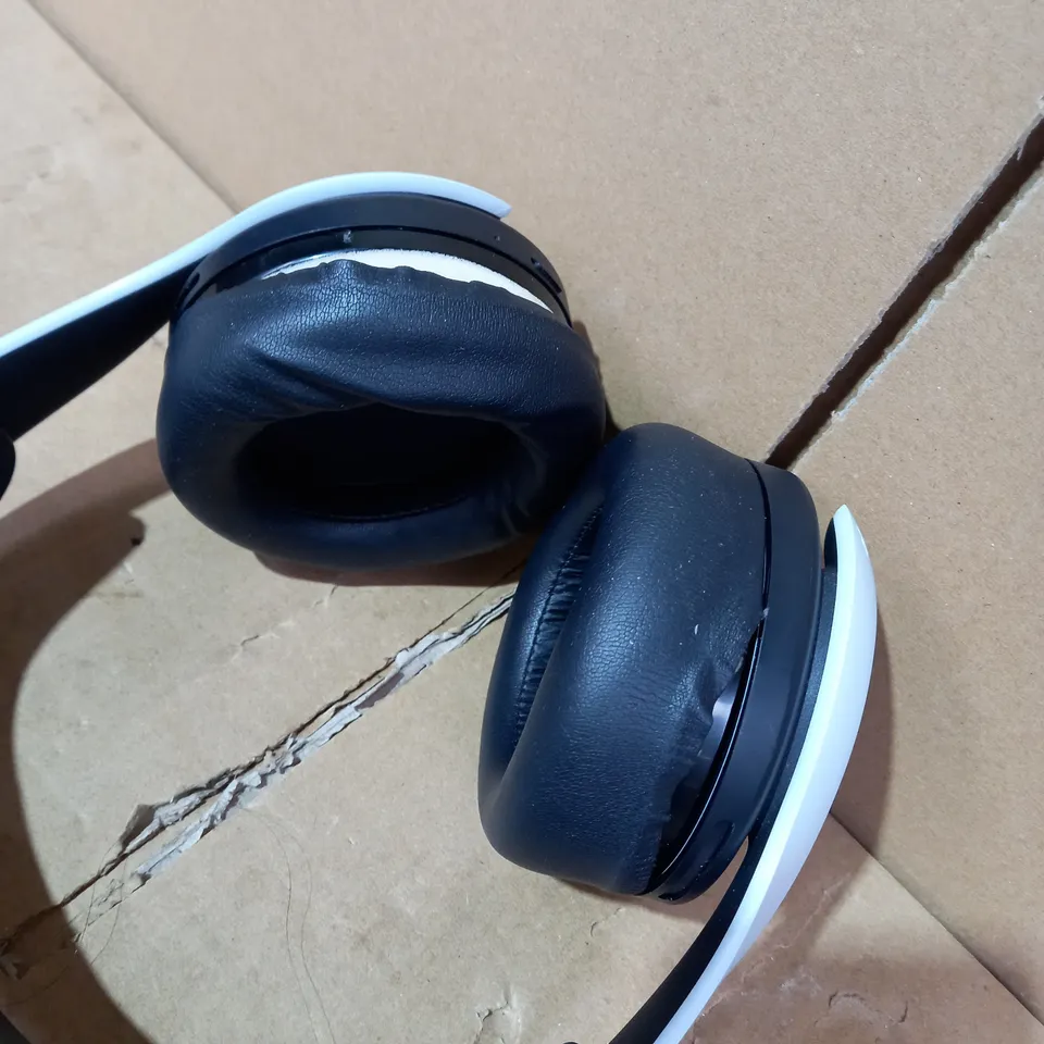 PLAYSTATION PULSE 3D WIRELESS HEADSET