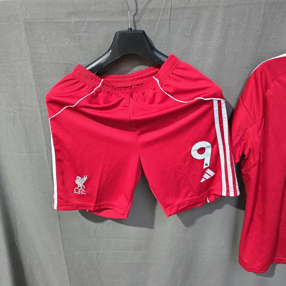 LIVERPOOL FC ADIDAS FOOTBALL SHIRT+SHORTS – ISAK 9, RED, YOUTH SIZE 28 (UK)