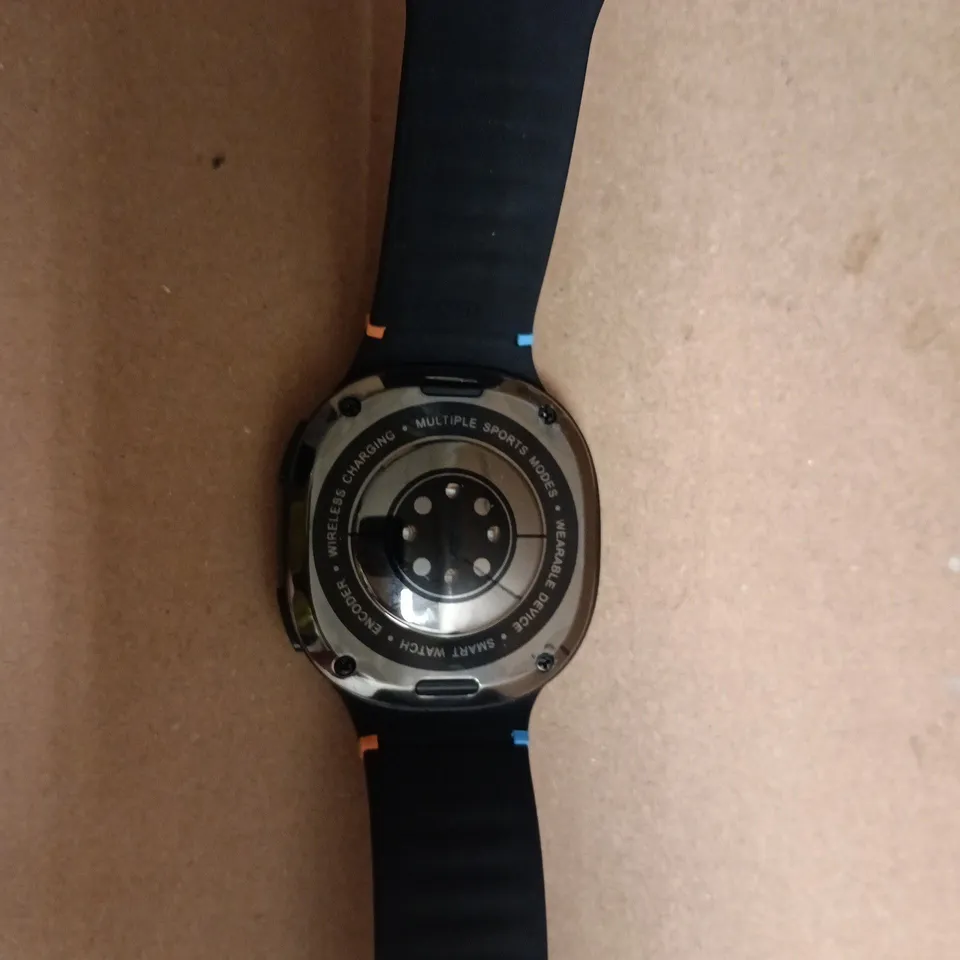 SAMSUNG GALAXY SMART WATCH - BLACK SMARTWATCH WITH SILICONE STRAP