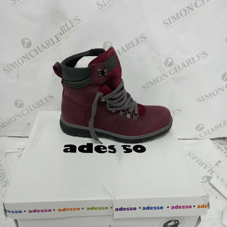 BOXED PAIR OF ADESSO WATERPROOF HIKING BOOTS DRY ROSE SIZE 6 