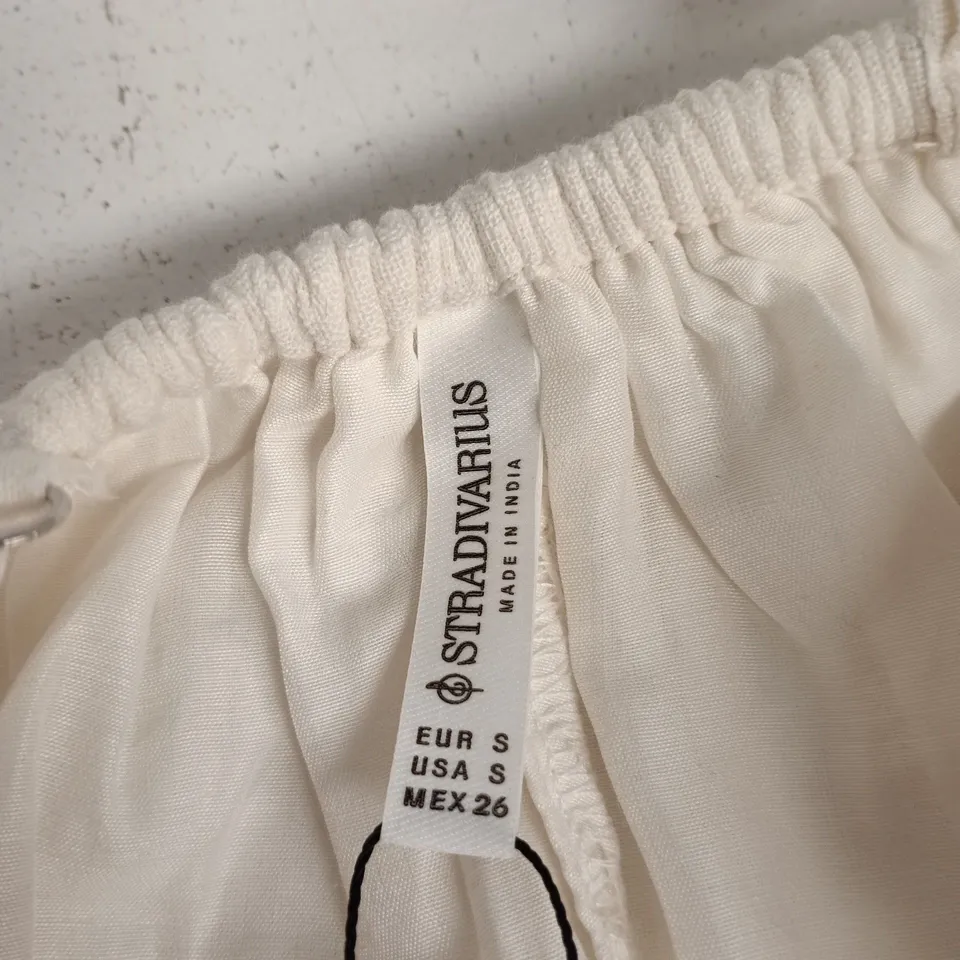 STRADIVARIUS WHITE LACE TRIM SLIP DRESS – EU S / US S 
