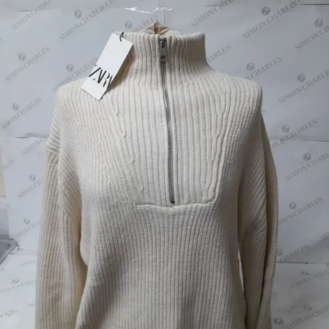 ZARA HALF ZIP SWEATER IN CREAM SIZE L