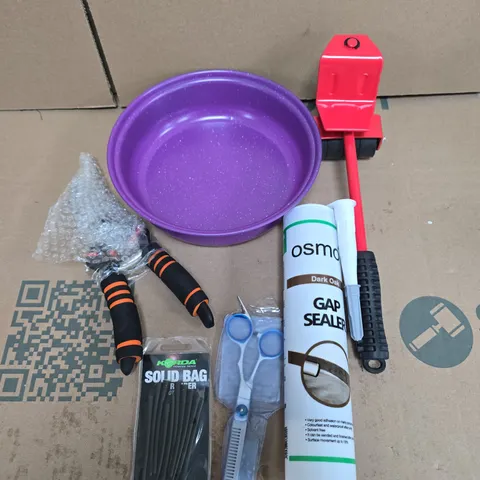 APPROXIMATELY 20 ASSORTED HOUSEHOLD PRODUCTS TO INCLUDE GAP SEALER, HOME DECOR, BREADKNIFE ETC 