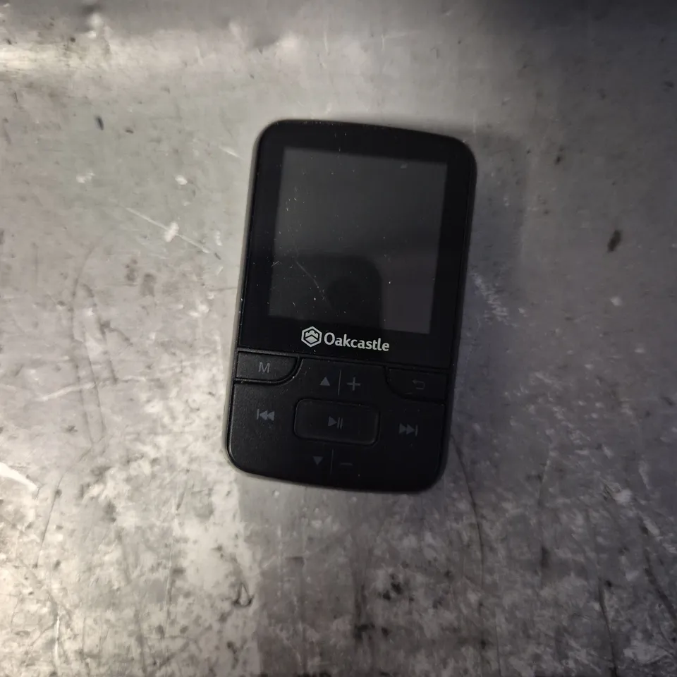 OAKCASTLE MP100 POCKET MP3 PLAYER 