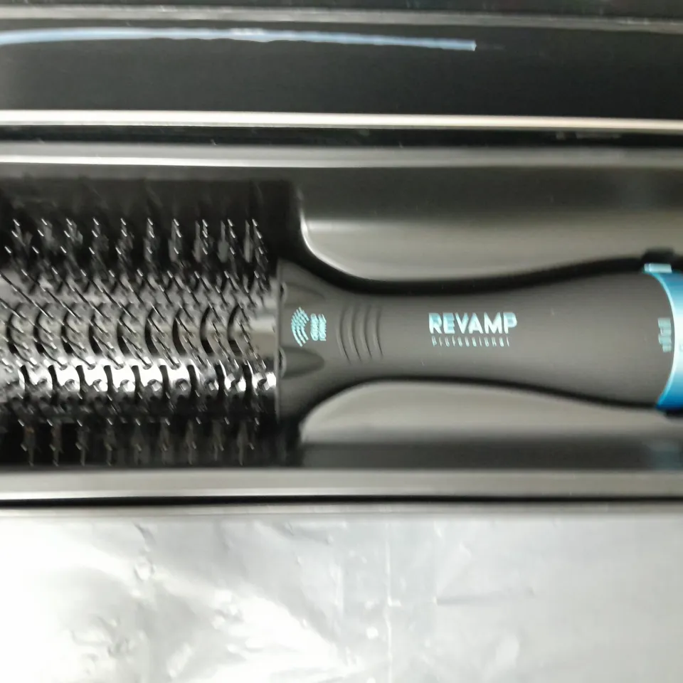 BOXED REVAMP PROGLOSS PERFECT BLOW DRY VOLUME & SHINE AIR STYLER