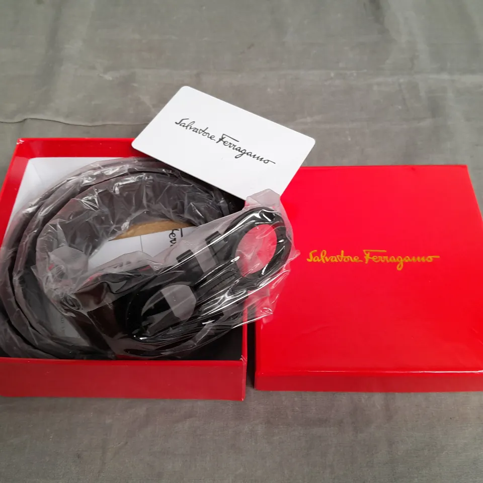 BOXED SALVATORE FERRAGANO BLACK BELT
