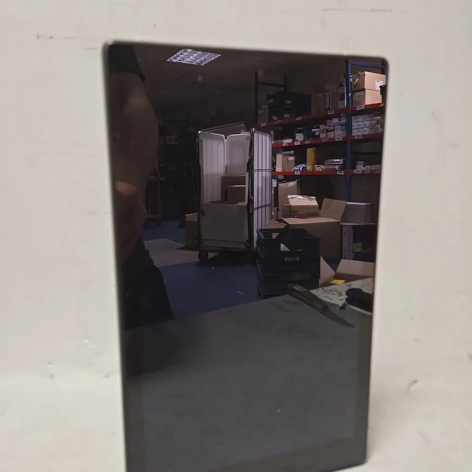 UNBOXED AMAZON FIRE TABLET - SL056ZE