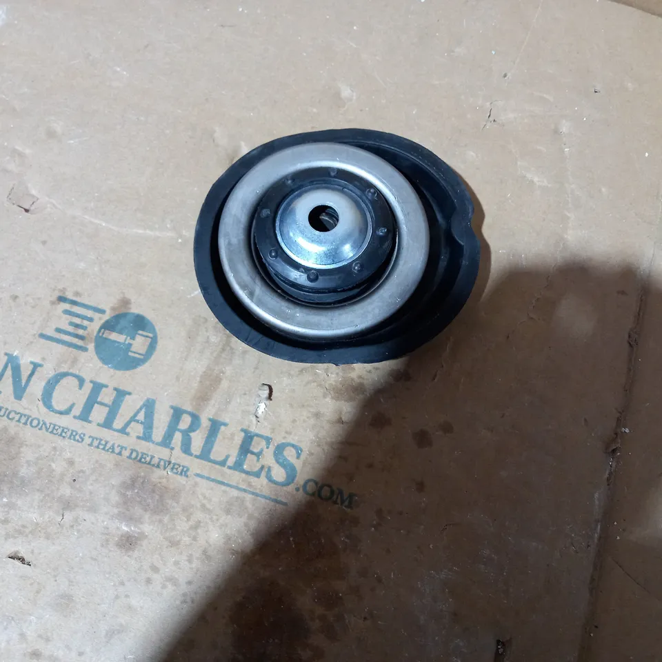 MEHA AUTOMOTIVE SUSPENSION STRUT MOUNT