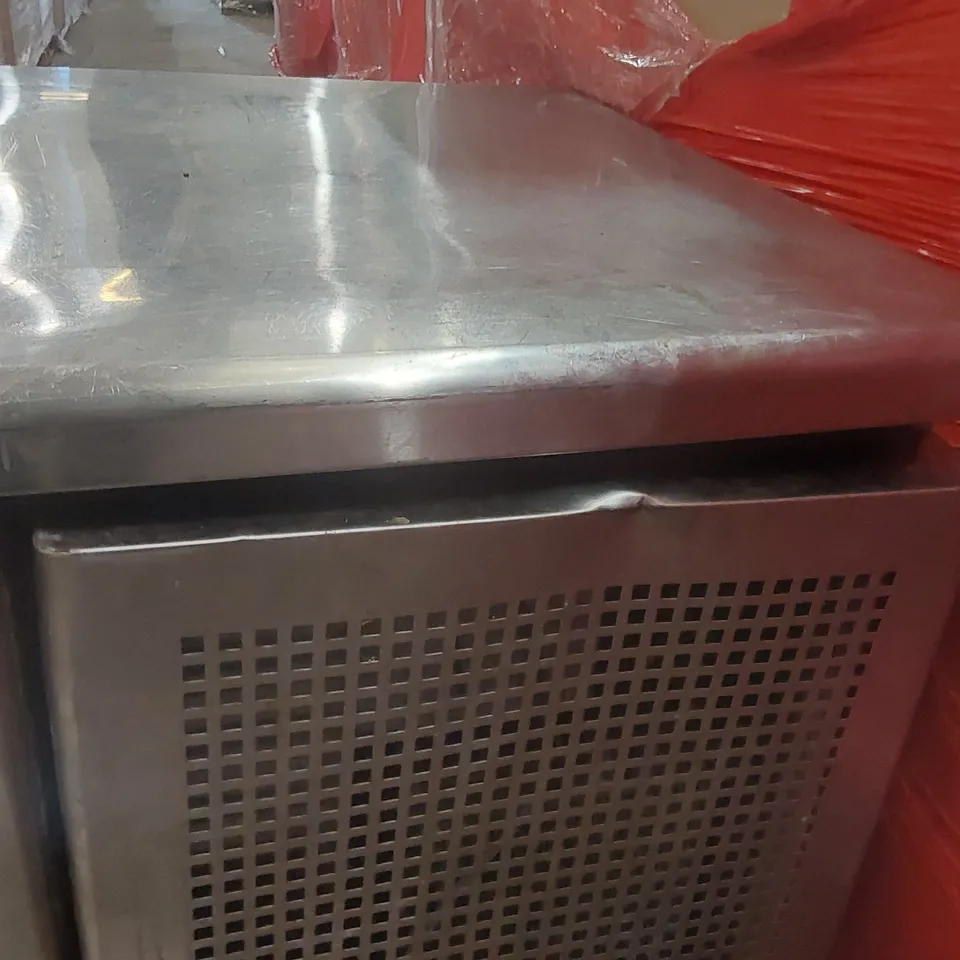 TRUE TGU-2F 2 DOOR STAINLESS STEEL GASTRONORM COUNTER FREEZER