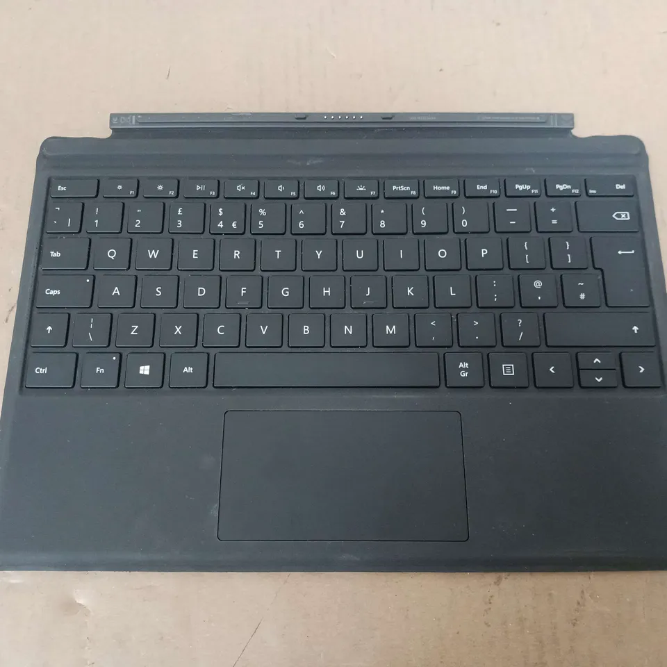 MICROSOFT DETACHABLE KEYBOARD