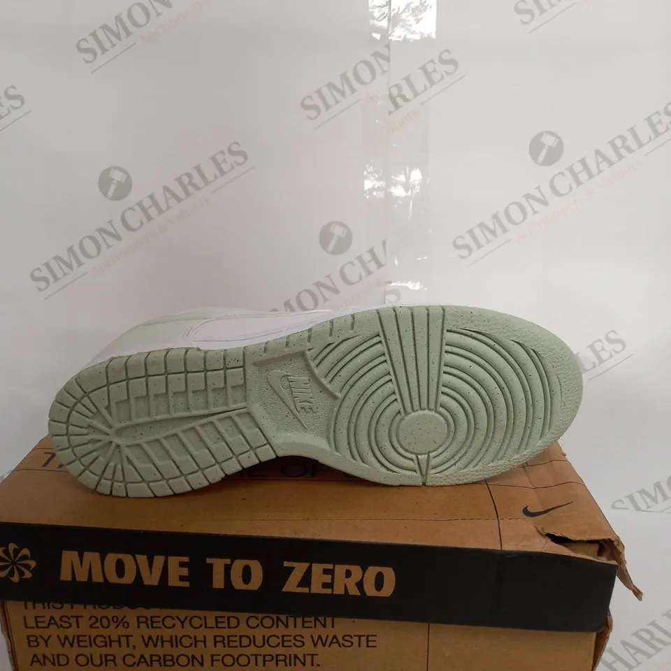 NIKE DINKS LOW NEXT NATURE WOMENS TRAINER - UK 4.5