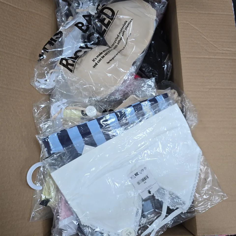 BOX OF APPROXIMATELY 40 COTTON ON CLOTHES INCLUDING FLEECE MICRO SHORTS, A WIRELESS SWEETHEART BRA AND SUMMER FLEECE VOLLEY SHORTS