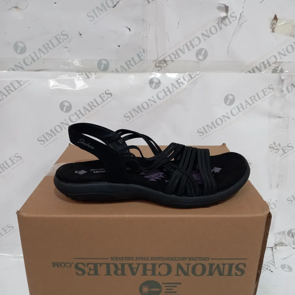 SKECHERS VEGAN BLACK OPEN TOE SANDALS SIZE UNSPECIFIED