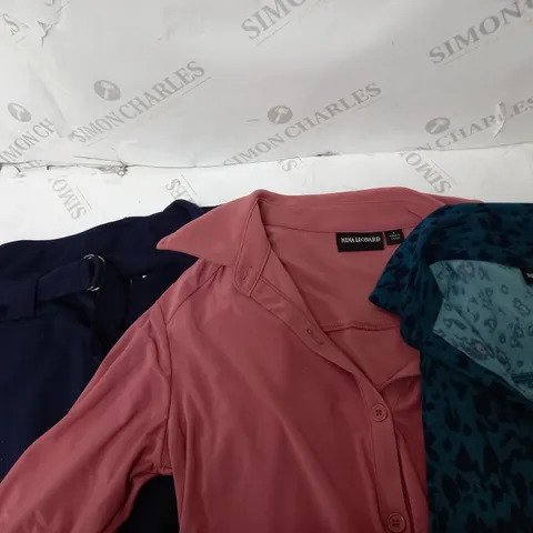 BOX OF APPROXIMATELY 20 ASSORTED ITEMS OF CLOTHING TO INCLUDE NINA LEONARD, TOGETHER, ETC